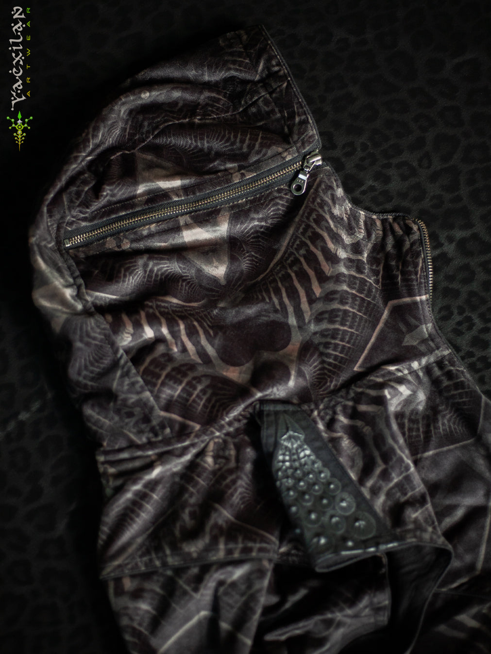 Sleeveless Jacket Men / Velvet Fawn - DIRTY SANDOKAN