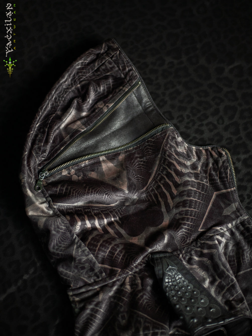 Sleeveless Jacket Men / Velvet Fawn - DIRTY SANDOKAN