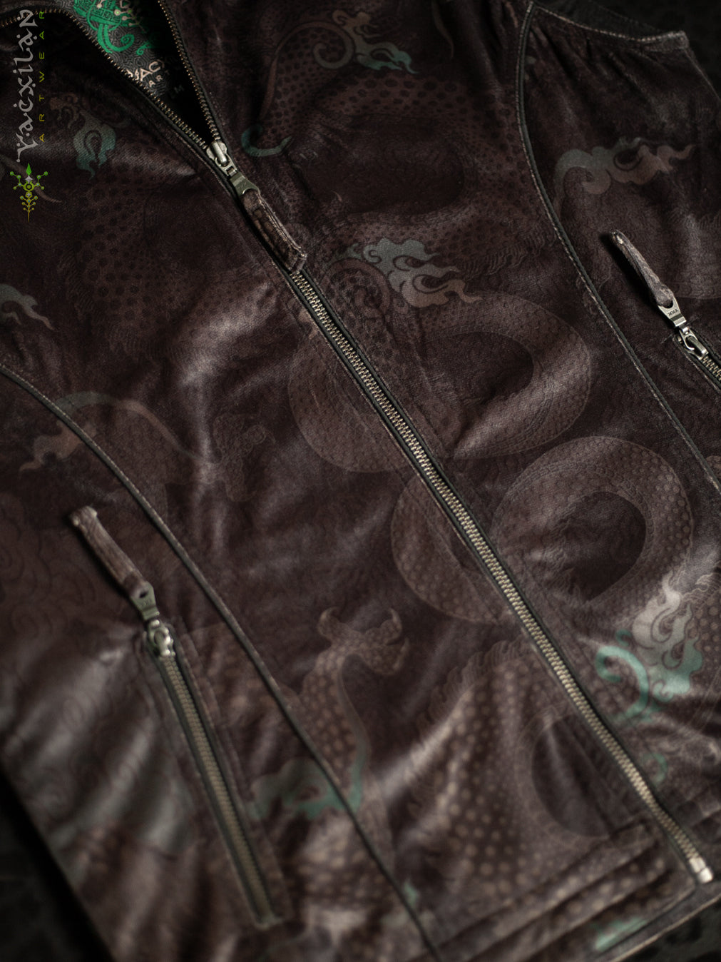 Sleeveless Jacket Men / Velvet Fawn - DRAGONSKIN