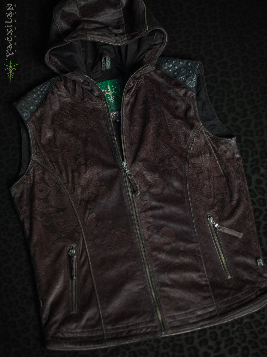Sleeveless Jacket Men / Velvet Fawn - MAYAN CODEX