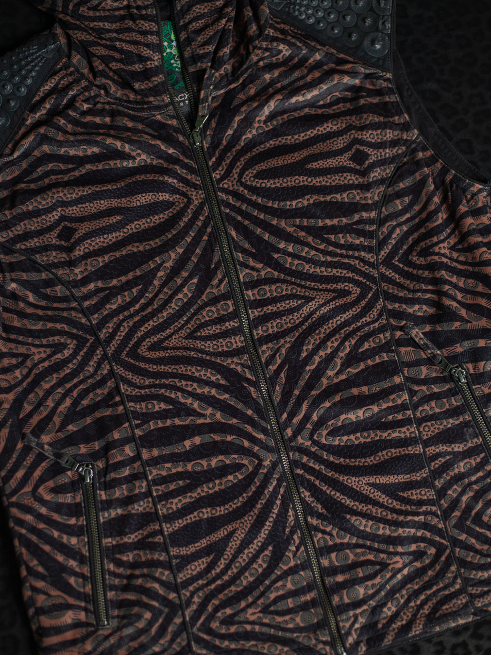 Sleeveless Jacket Men / Velvet Fawn - SHERKANKA