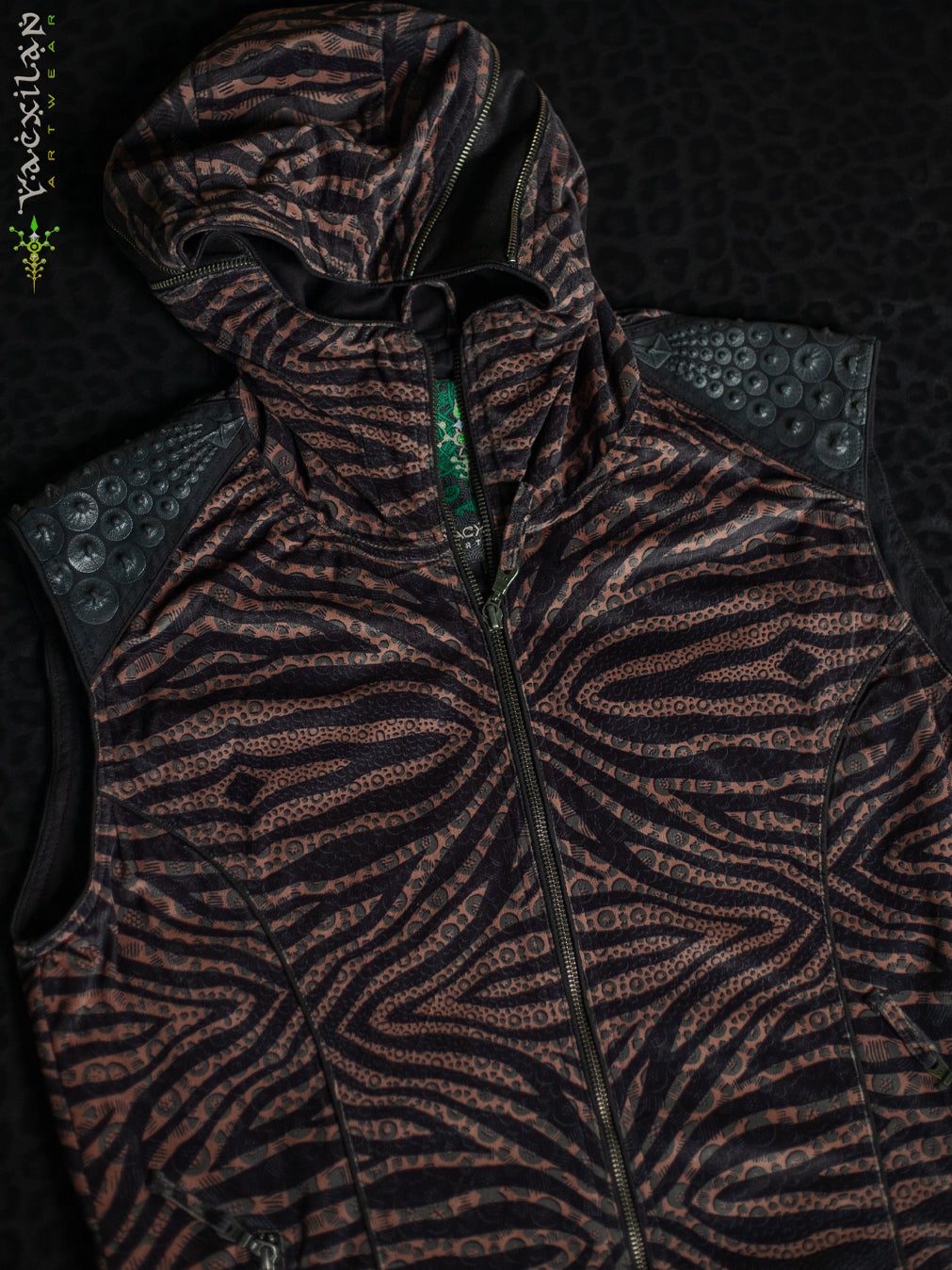 Sleeveless Jacket Men / Velvet Fawn - SHERKANKA