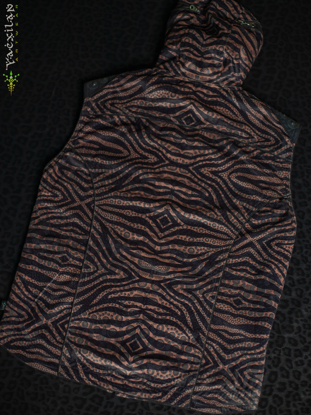 Sleeveless Jacket Men / Velvet Fawn - SHERKANKA