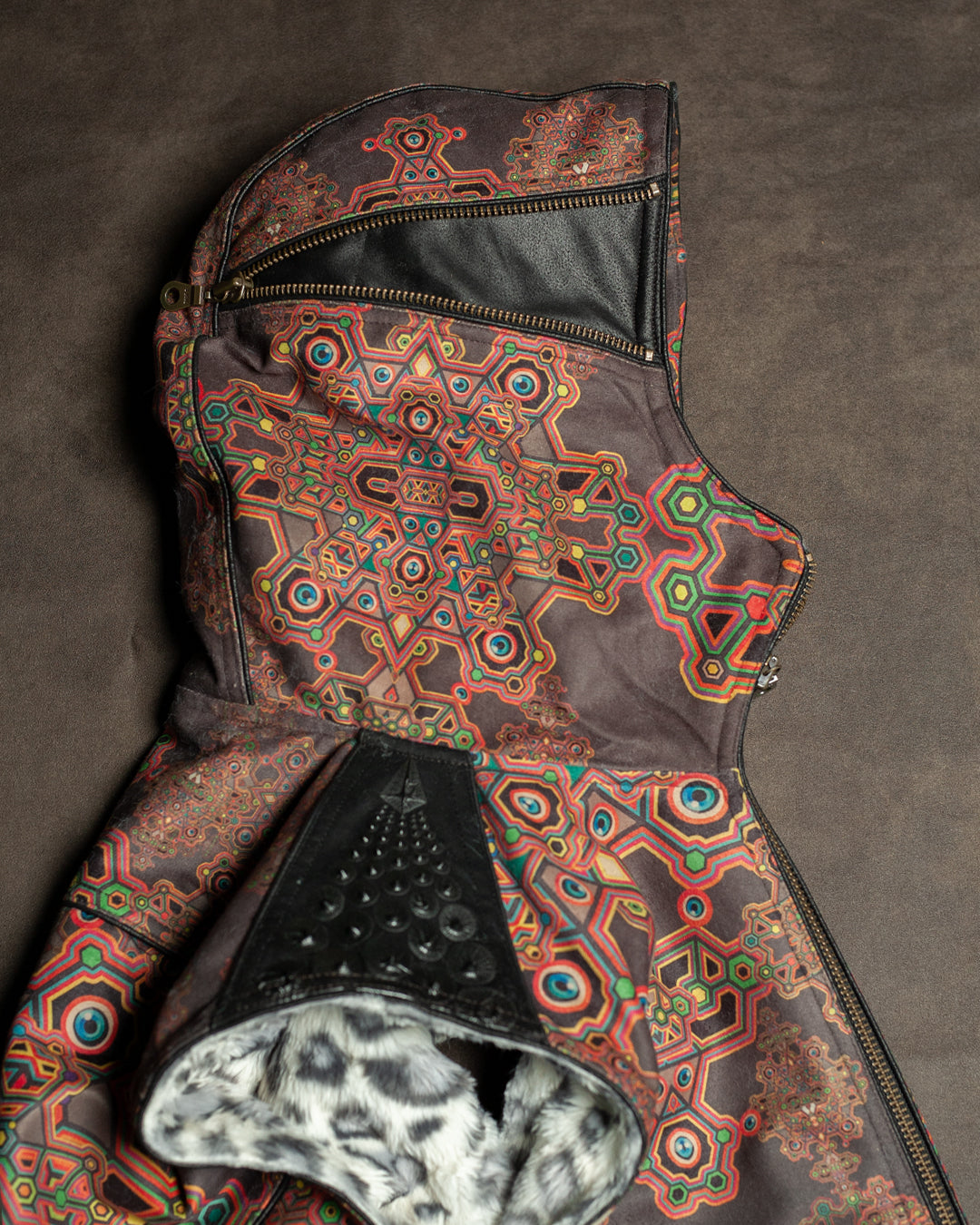 Sleeveless Jacket / Velvet Waterproof - DEMETRIO White Leopard