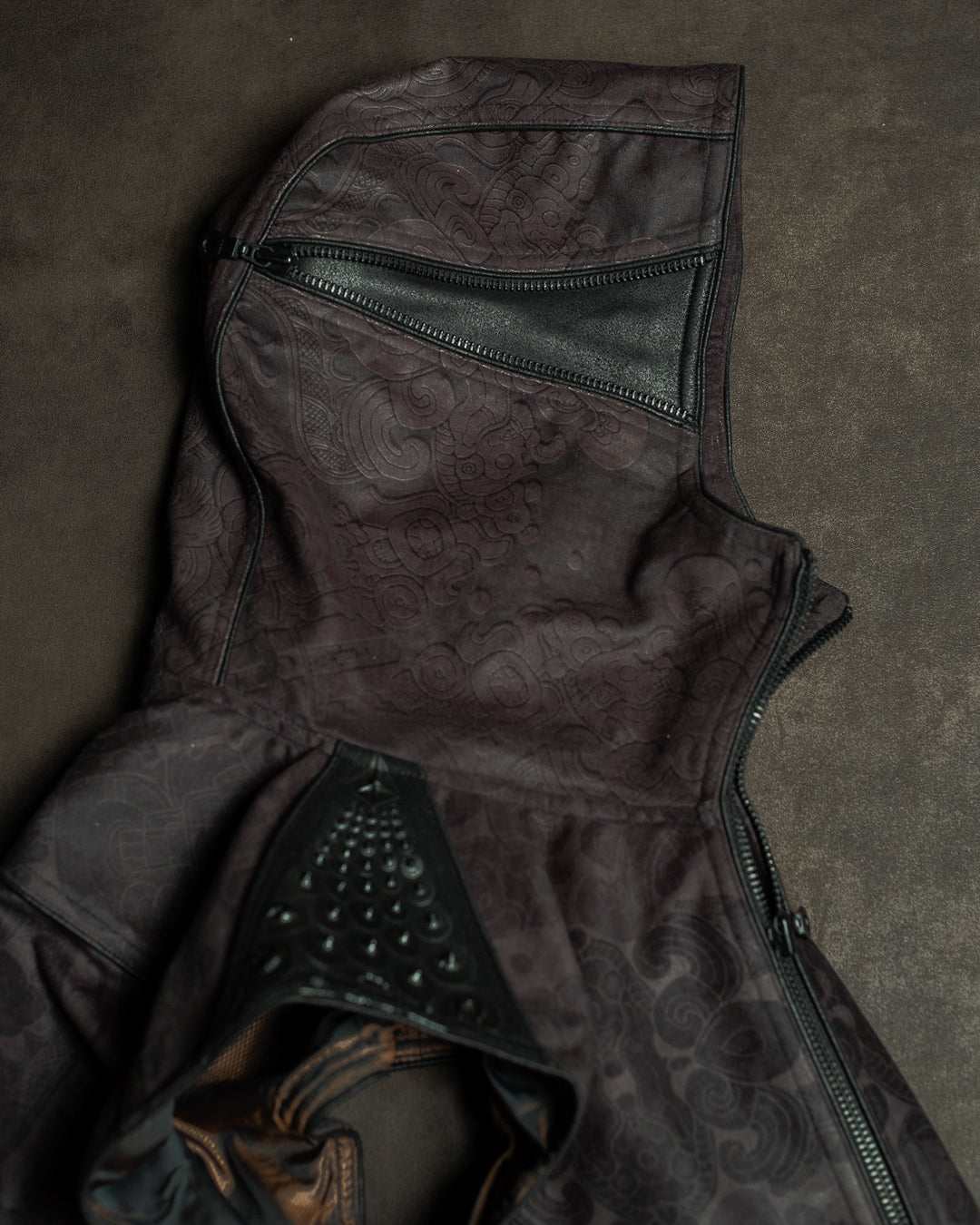 Sleeveless Jacket / Velvet Waterproof - MAYAN CODEX