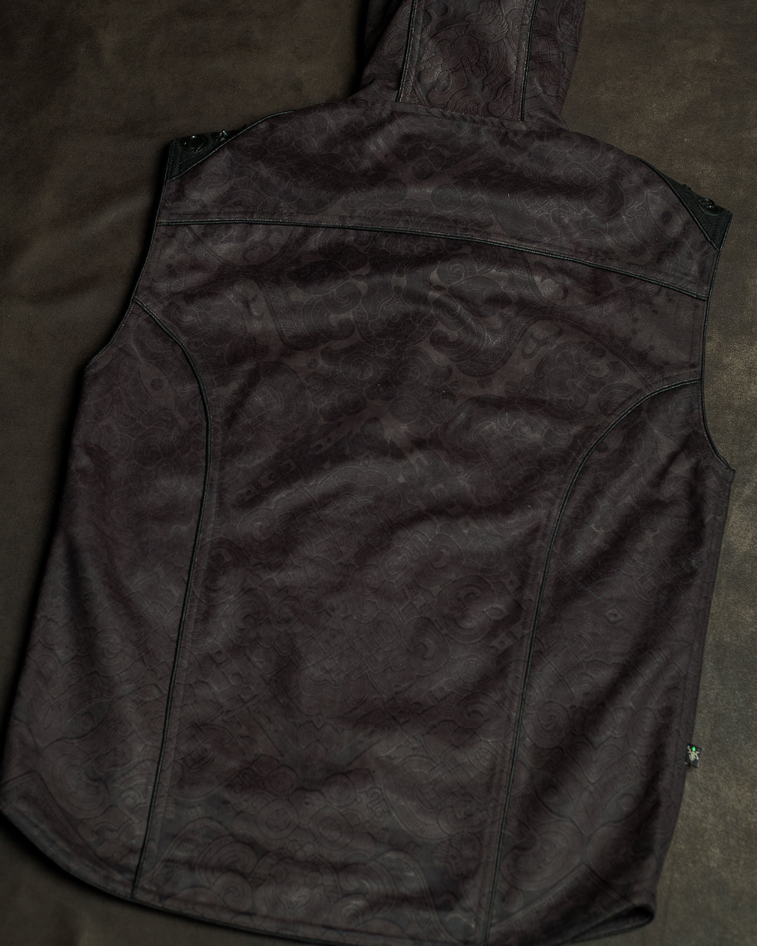 Sleeveless Jacket / Velvet Waterproof - MAYAN CODEX