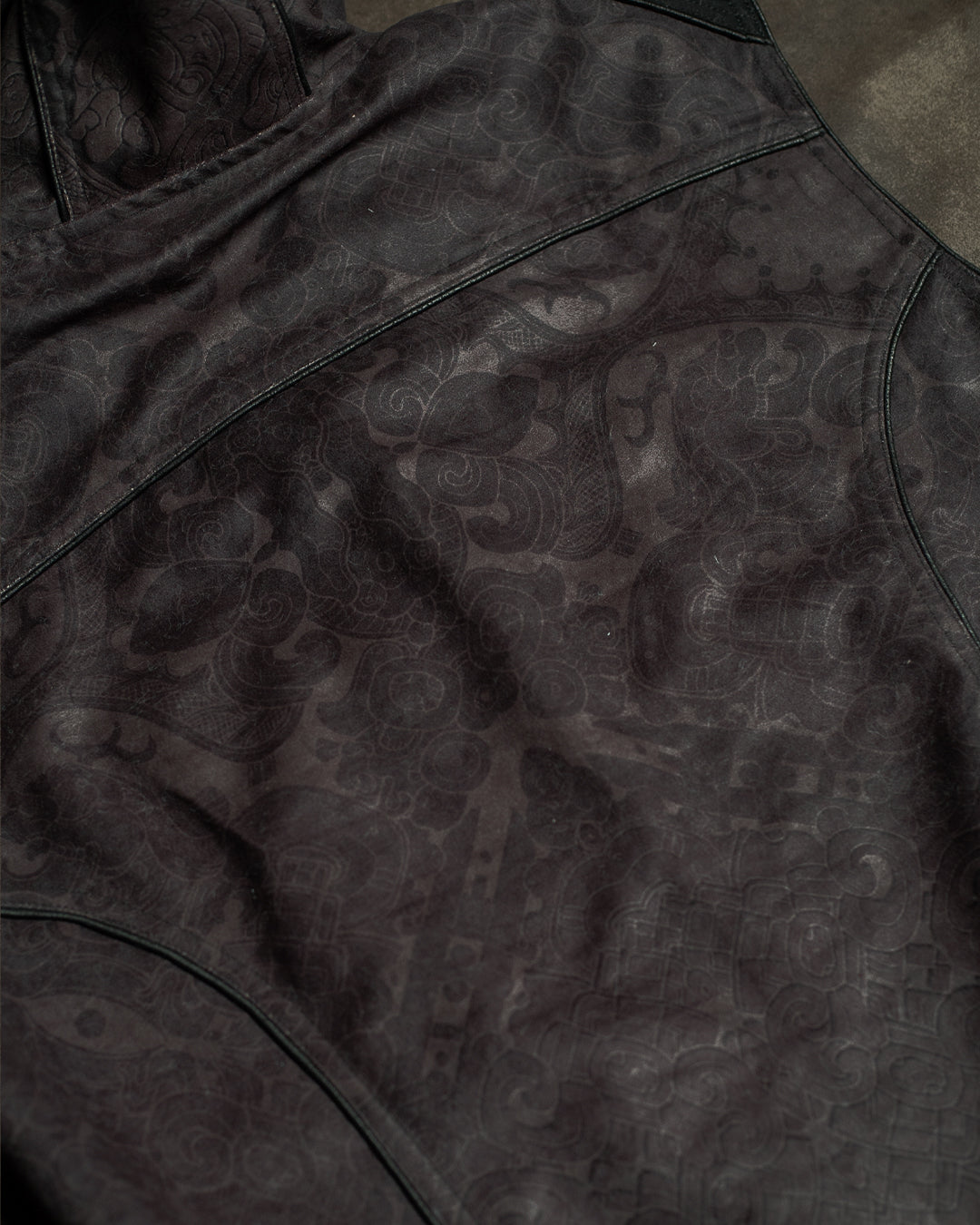 Sleeveless Jacket / Velvet Waterproof - MAYAN CODEX