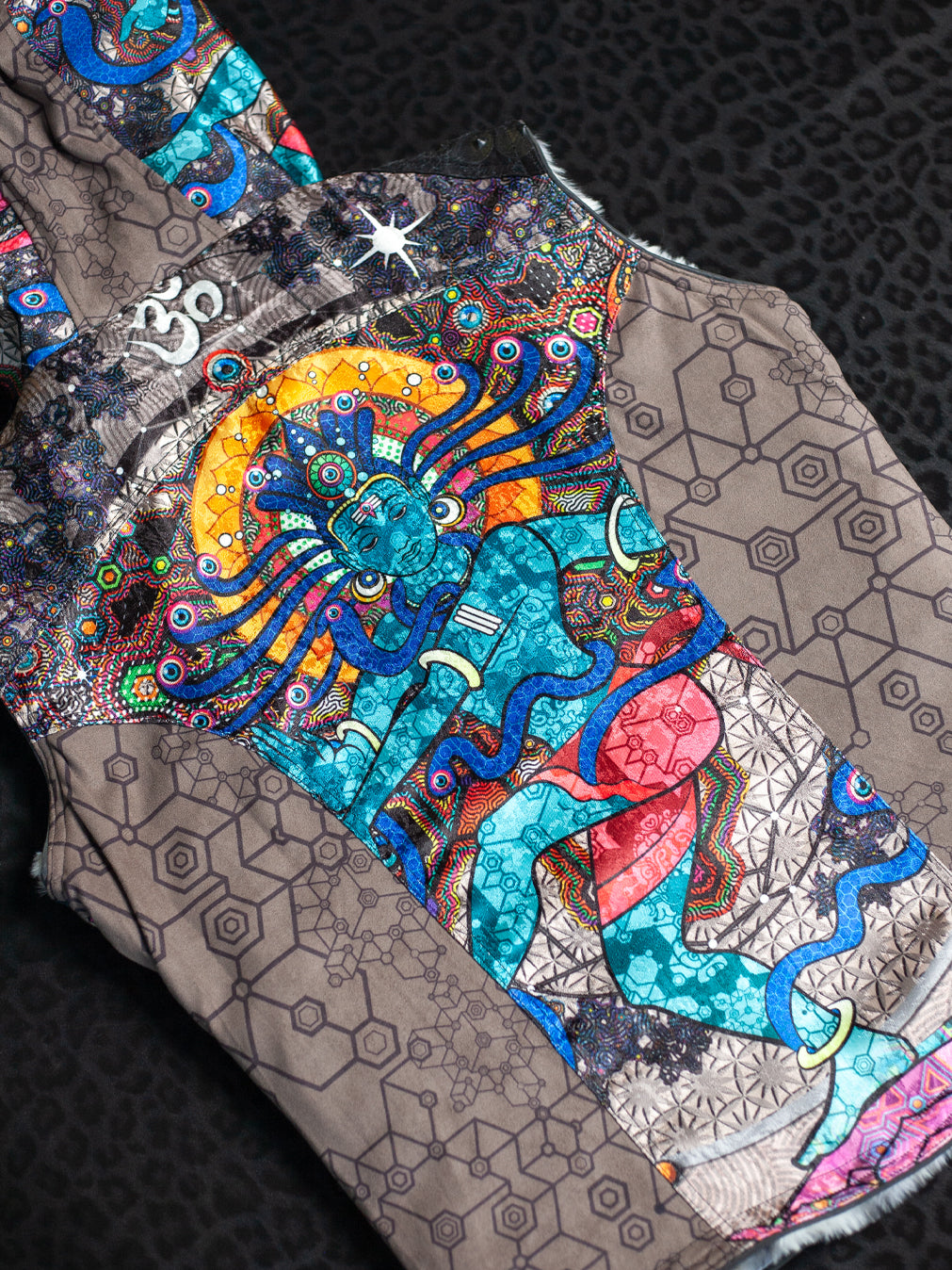 Sleeveless Jacket Woman / Satin Fake Leather Fur - NATARAJA Sand SHAMANKA