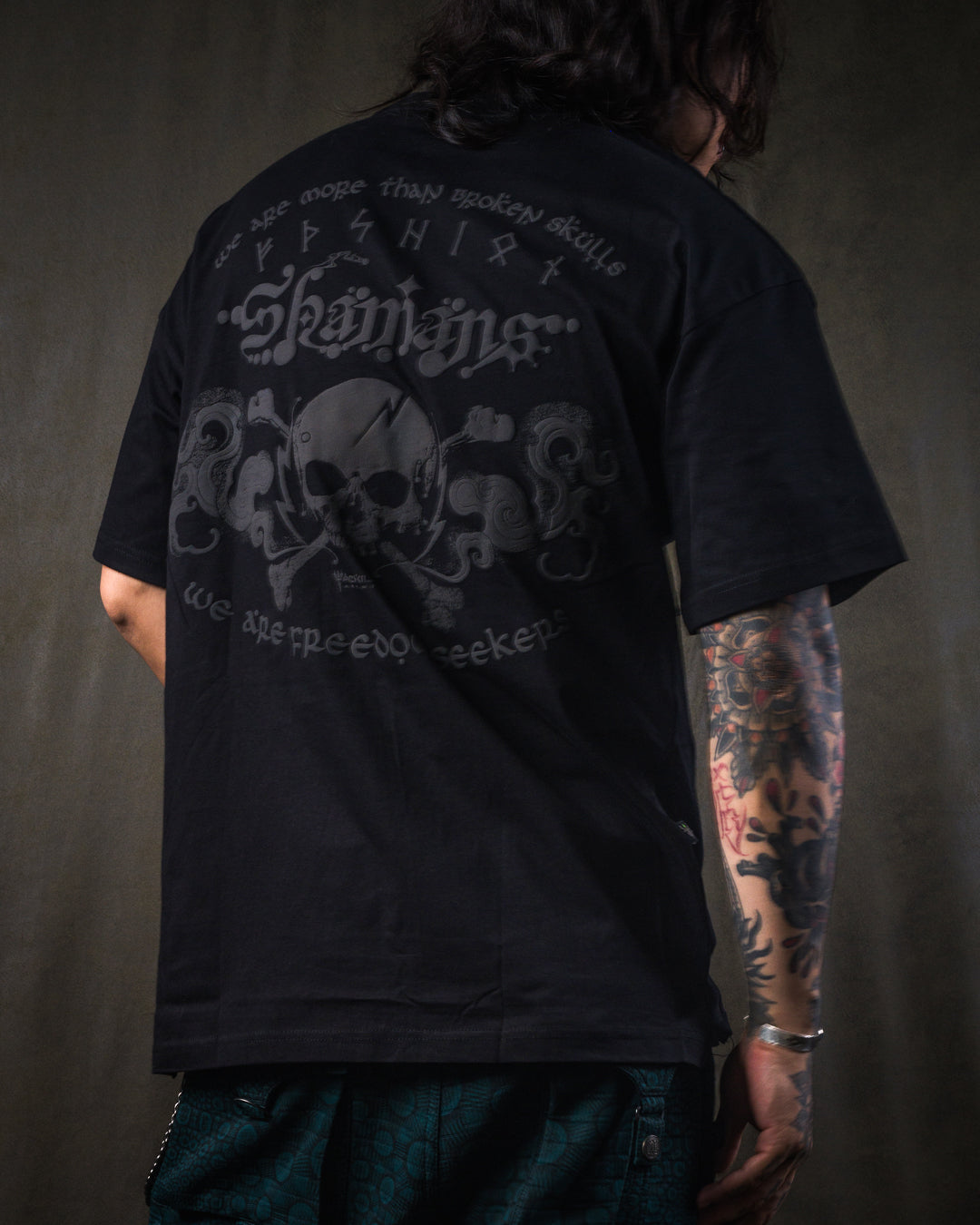 T-Shirt Oversized Men / Black Cotton Shinker - BLAK SHAMANS SMOKE