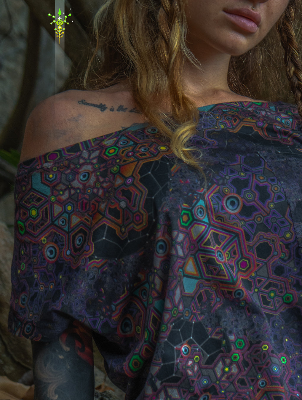 Woman T-Shirt / Supima - ASTROCORAL