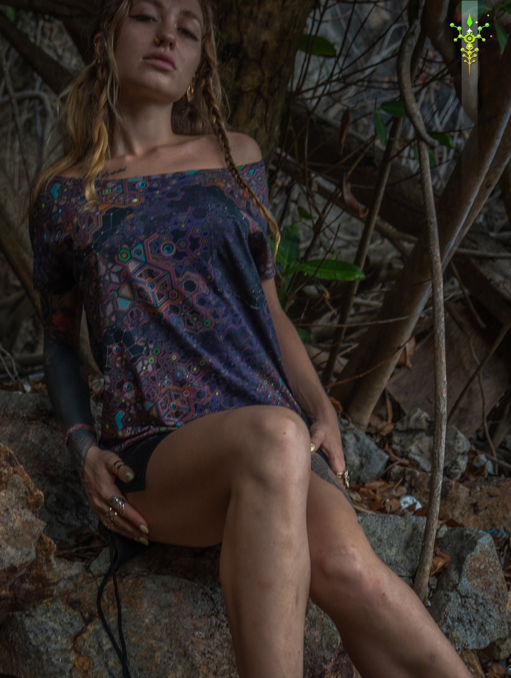 Woman T-Shirt / Supima - ASTROCORAL