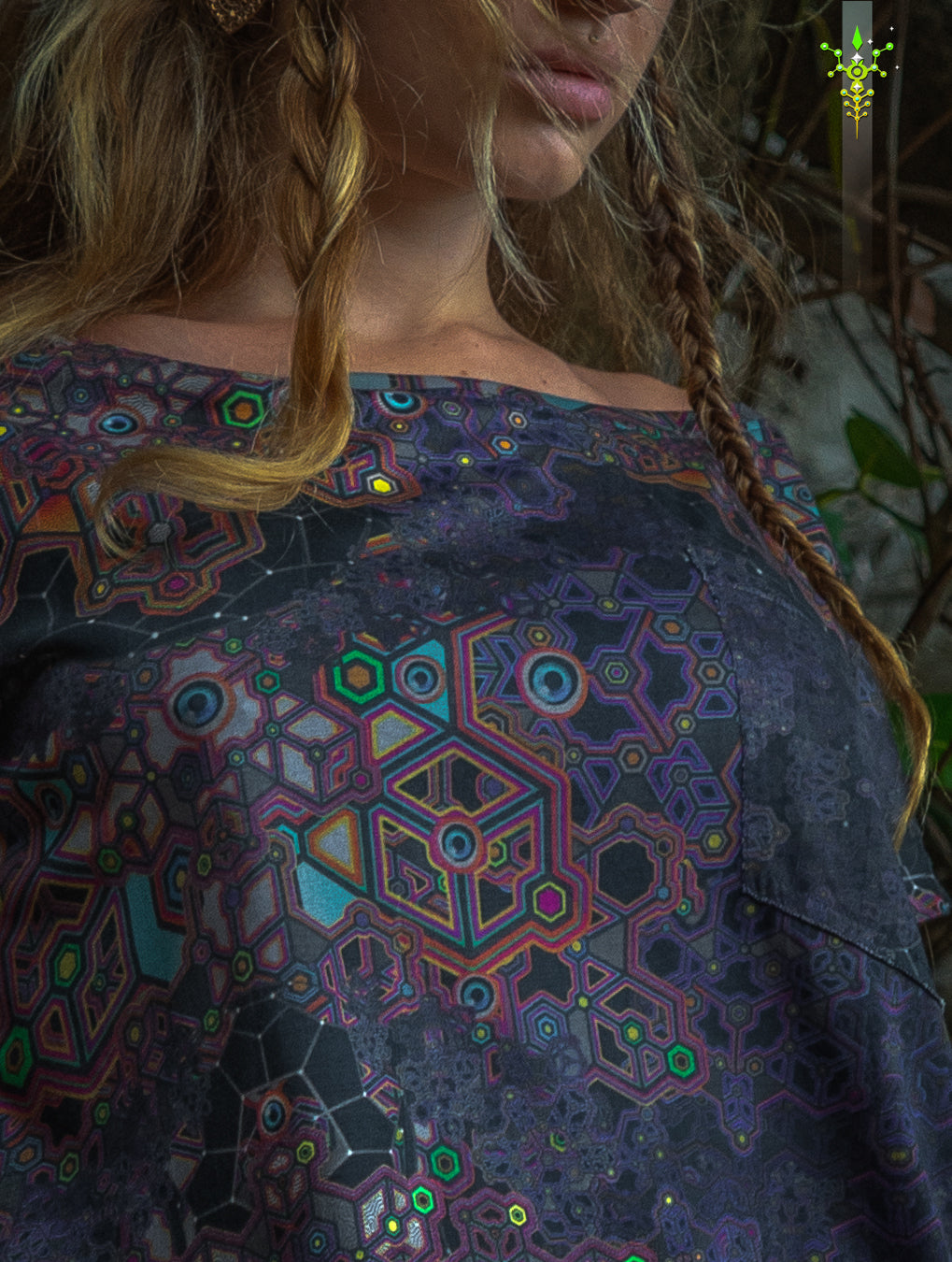 Woman T-Shirt / Supima - ASTROCORAL