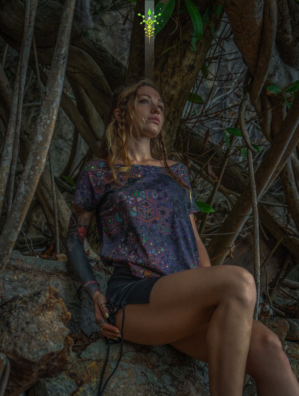 Woman T-Shirt / Supima - ASTROCORAL