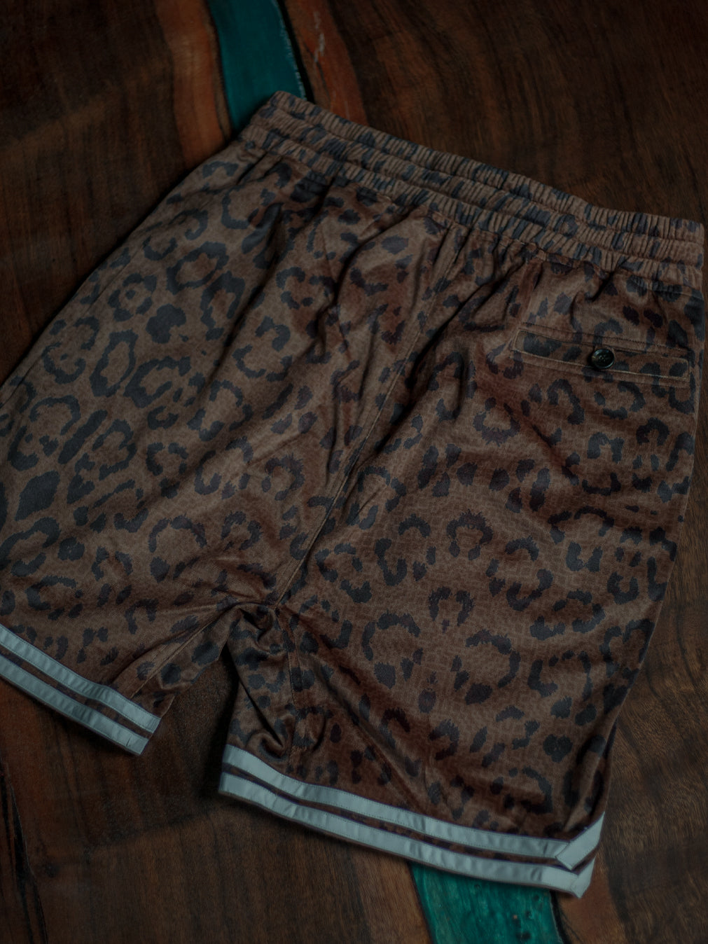 Bossking Shorts White Mountains / Velvet Fawn - LEOPARDUS