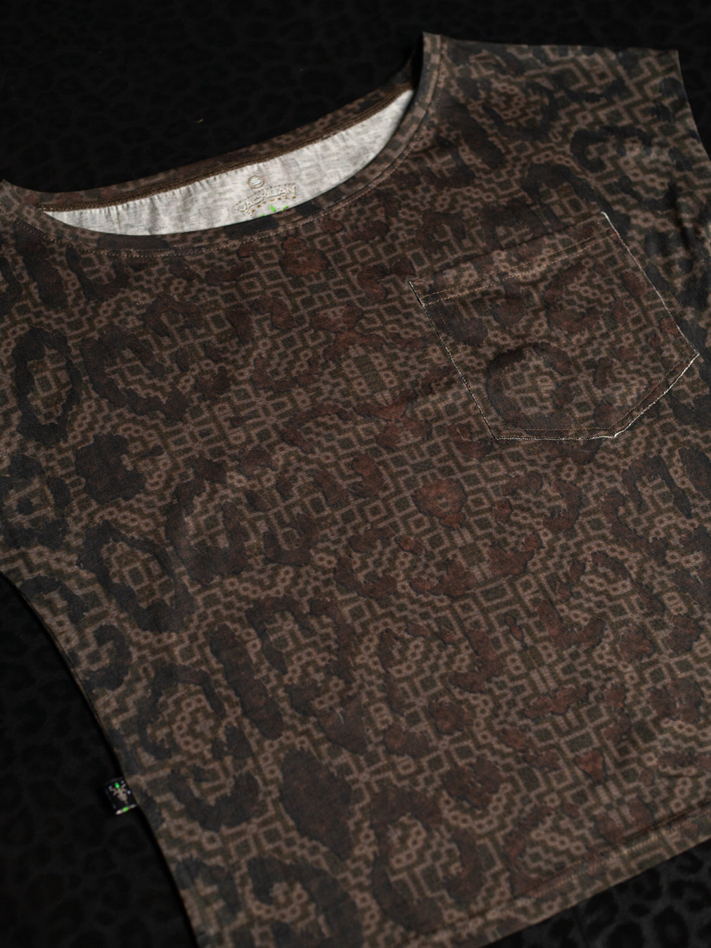 Woman T-Shirt / Supima - LEOPARDUS LAGARTIKA