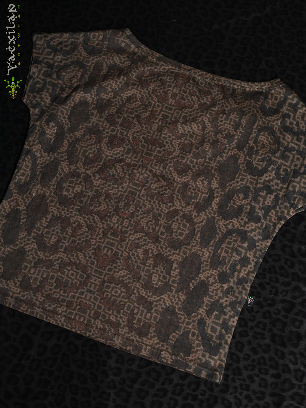 Woman T-Shirt / Supima - LEOPARDUS LAGARTIKA