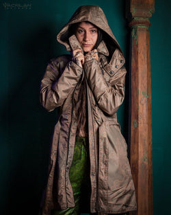 Coat Woman / Waterproof - Sand DEMETRIO - Yacxilan Artwear