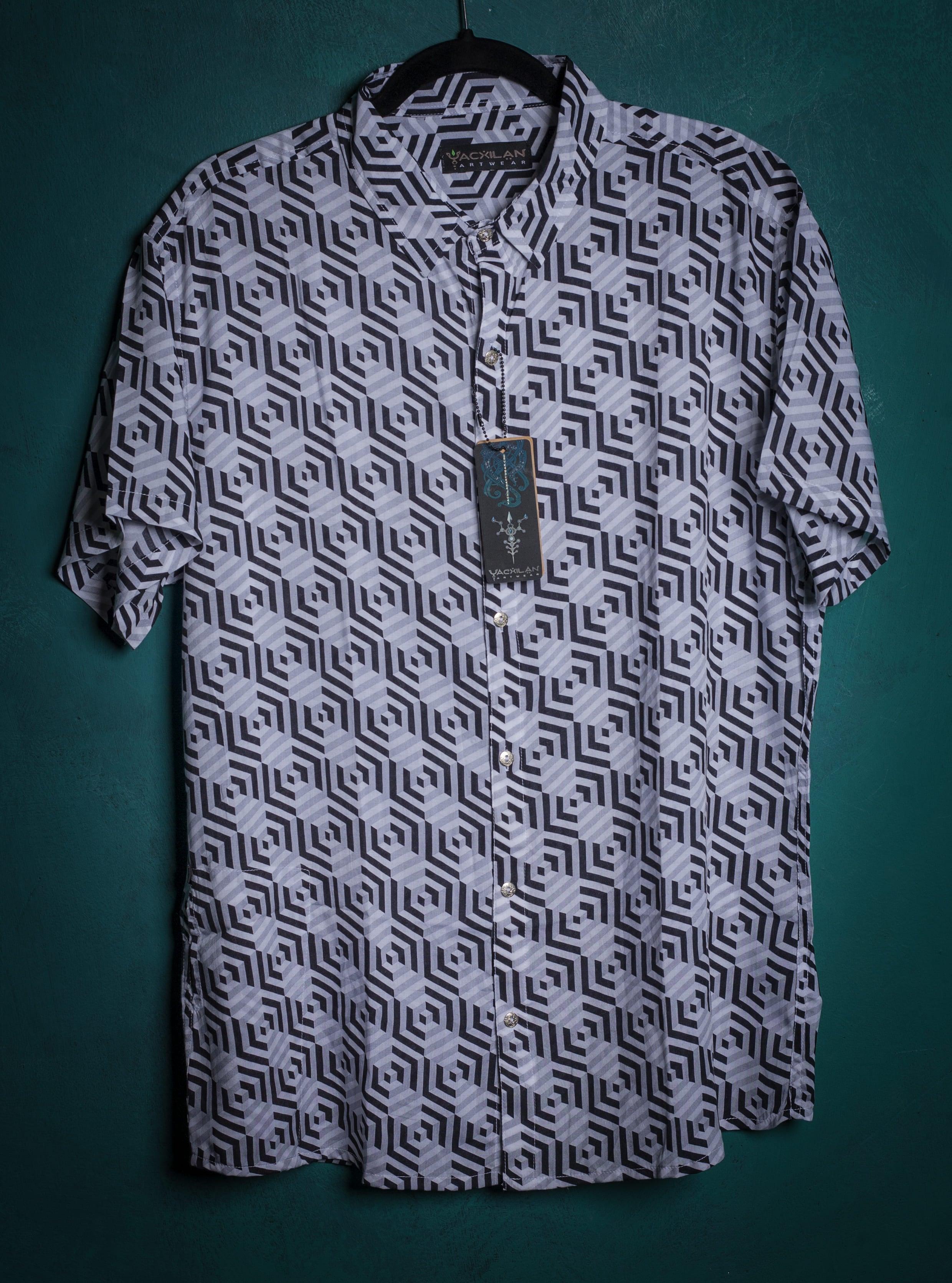 Shirt Men Half Sleeves / Bamboo - TROPELOPE - Yacxilan Artwear