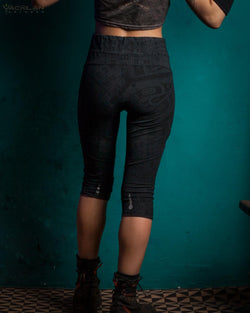 Short Leggings Woman / Hemp Veg Dye Veg Print - Black TINGLIT Yacxilan Artwear