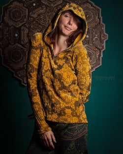 Sweater Fit Hoodie Woman / Koala Knits - Safran SHAMANKA - Yacxilan Artwear